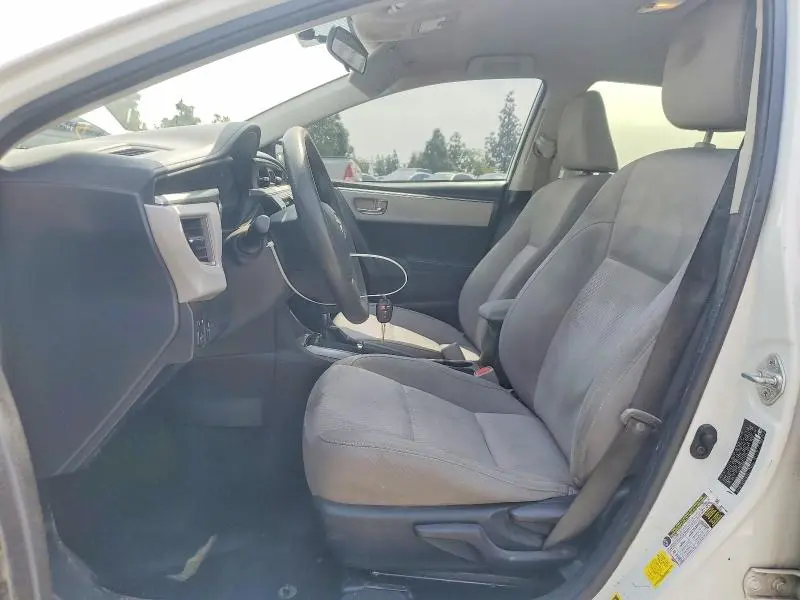 2015 TOYOTA COROLLA LE PLUS  