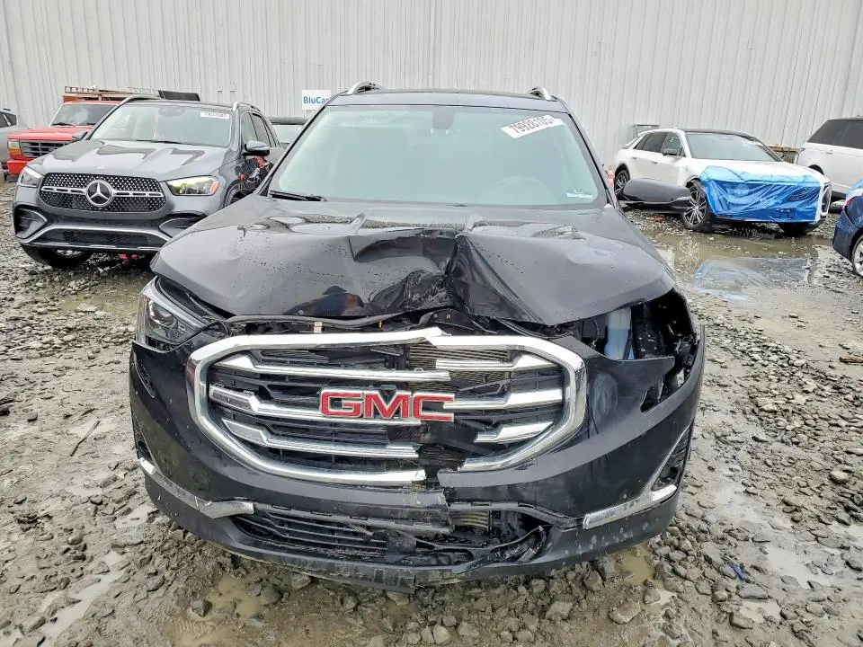 2019 GMC TERRAIN SLT  