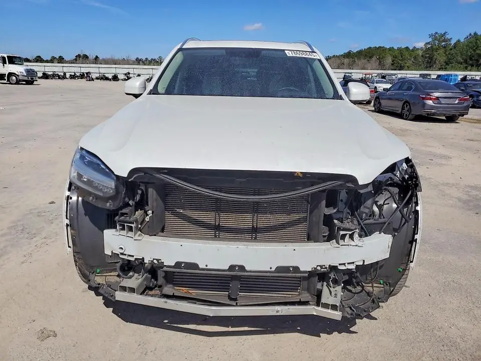 2022 VOLVO XC90 T5 MOMENTUM  