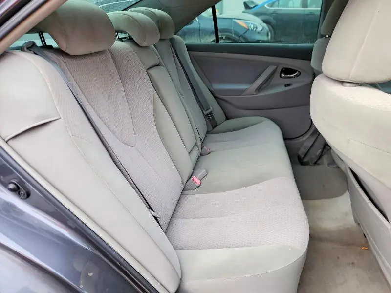 2011 TOYOTA CAMRY LE  