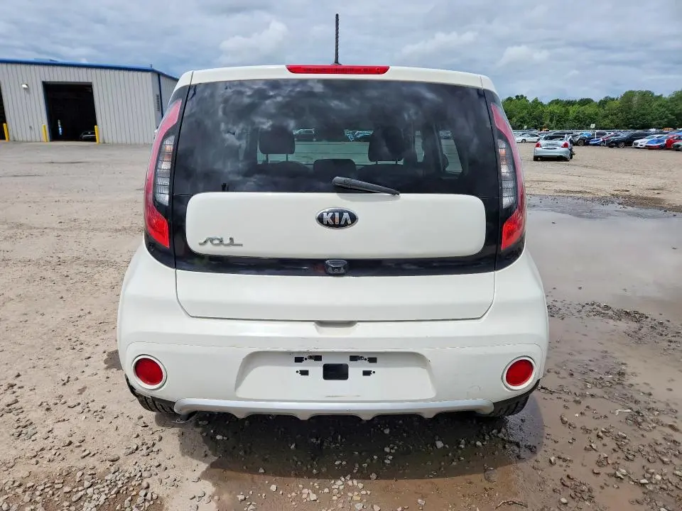 2018 KIA SOUL +  