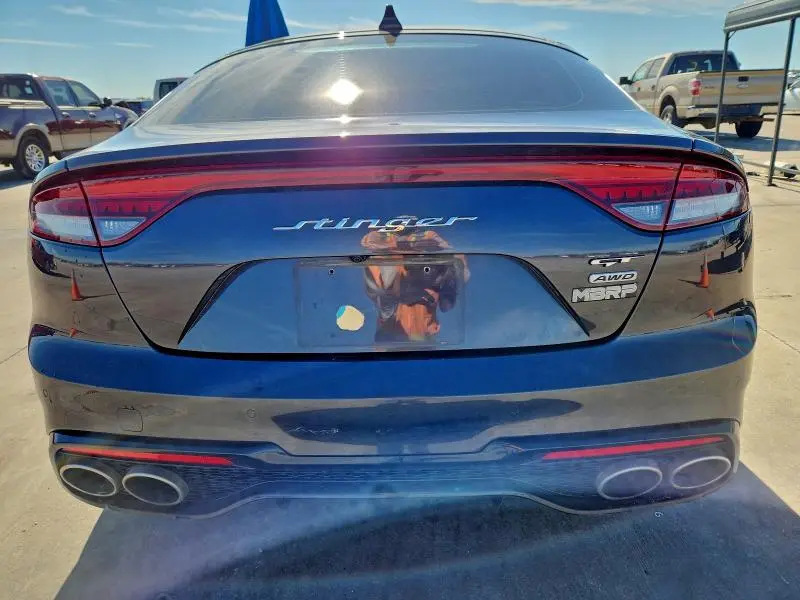 2022 KIA STINGER GT1  