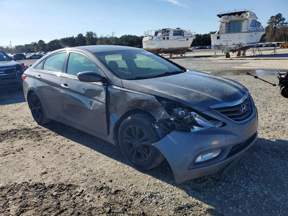 2013 HYUNDAI SONATA GLS  