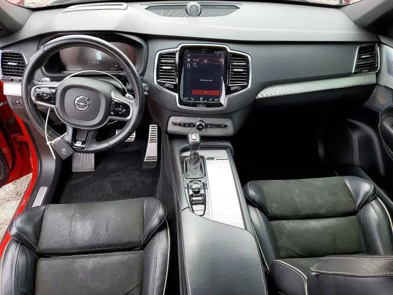 2016 VOLVO XC90 T6  