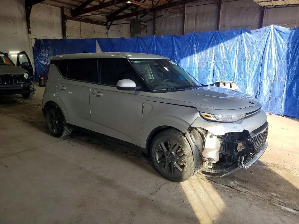 2021 KIA SOUL S  