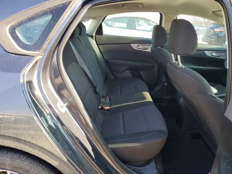2024 KIA FORTE LX  