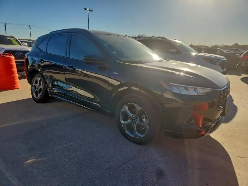 2024 FORD ESCAPE ST LINE  