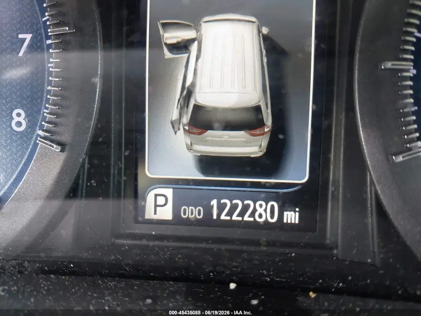 2017 TOYOTA SIENNA XLE 8 PASSENGER