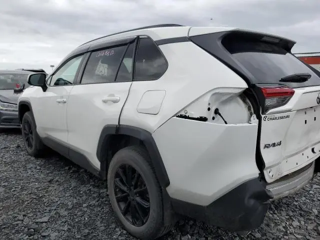 2022 TOYOTA RAV4 XLE  