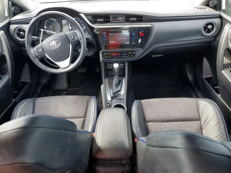 2018 TOYOTA COROLLA SE  