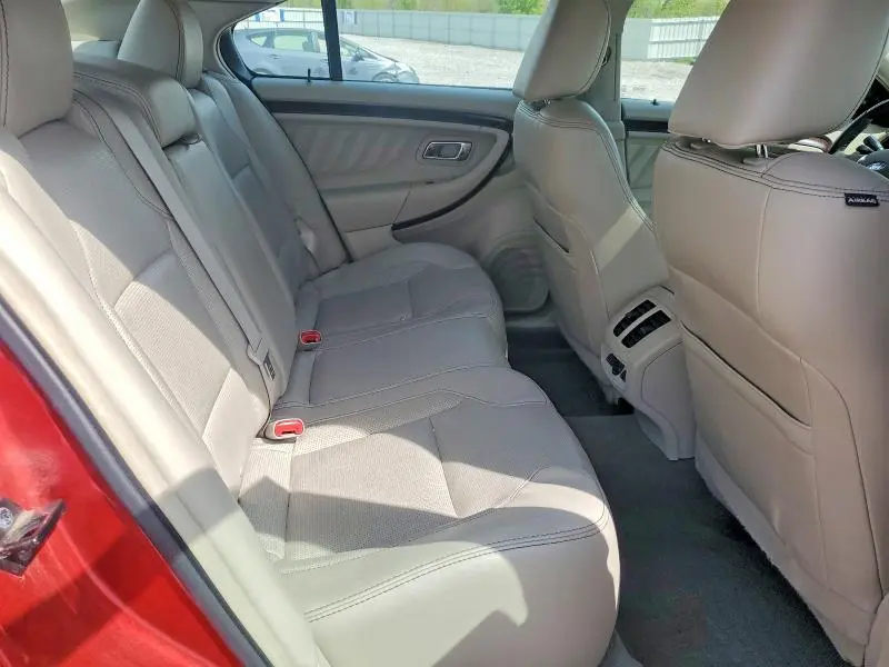 2010 FORD TAURUS LIMITED  