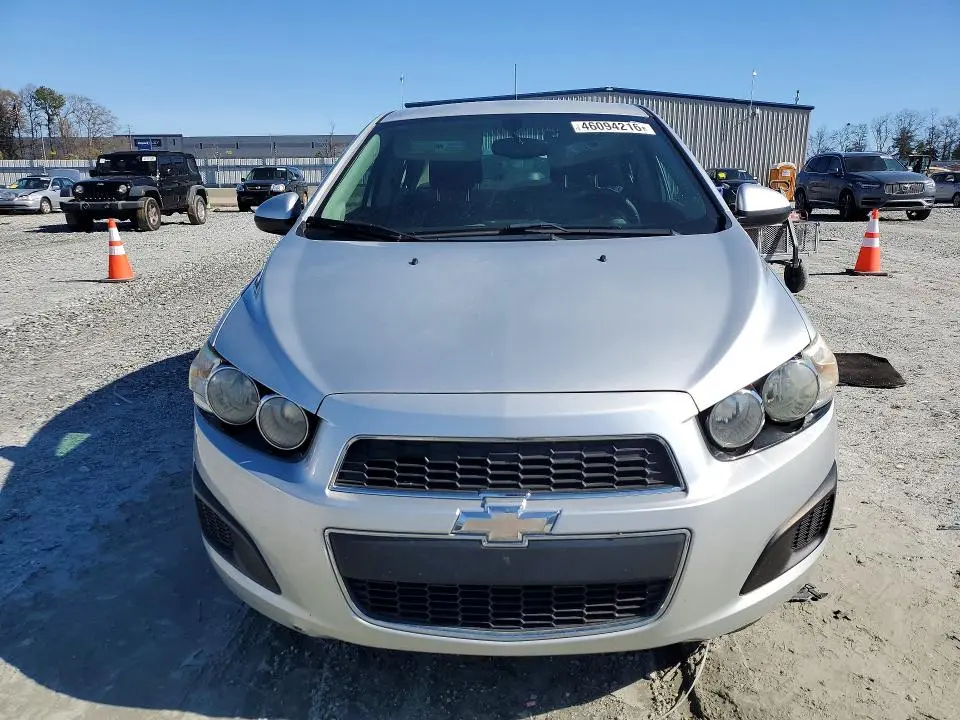2015 CHEVROLET SONIC LT  