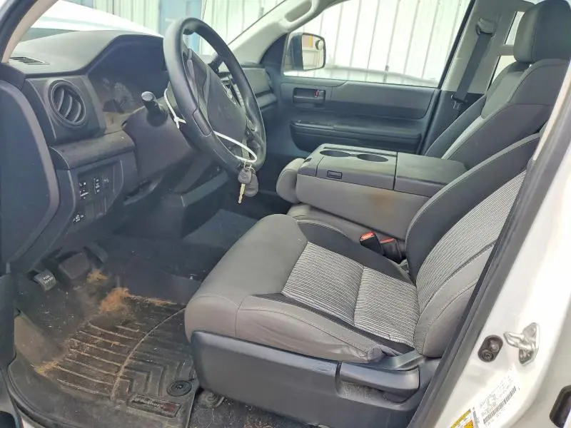 2017 TOYOTA TUNDRA SR  