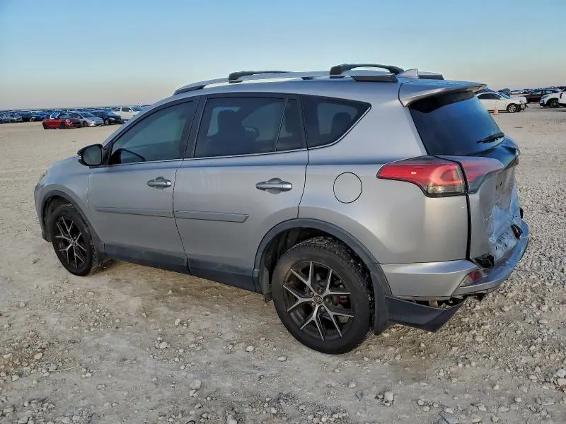 2016 TOYOTA RAV4 SE  