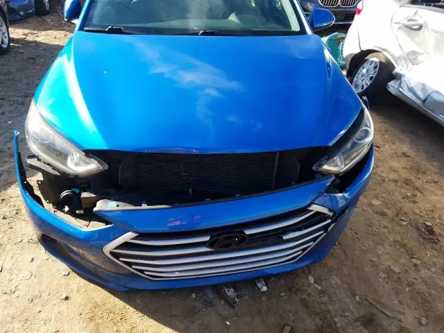2017 HYUNDAI ELANTRA SE
