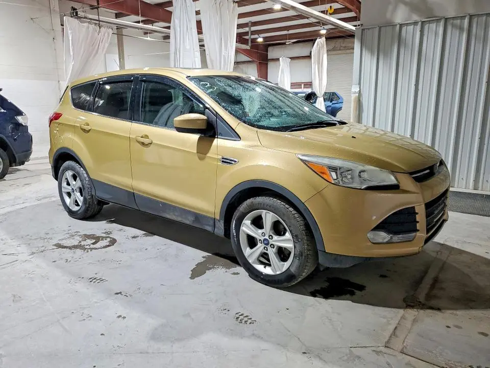 2014 FORD ESCAPE SE  