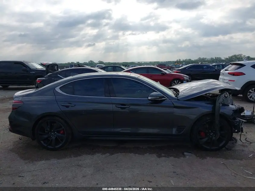 2022 GENESIS G70 3.3T RWD