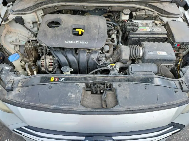 2018 HYUNDAI ELANTRA SE  