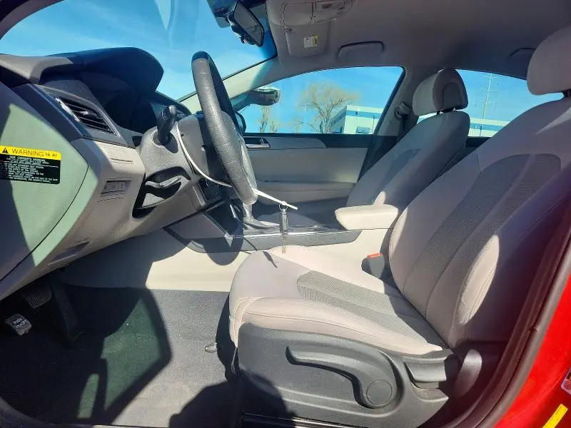 2017 HYUNDAI SONATA SE  