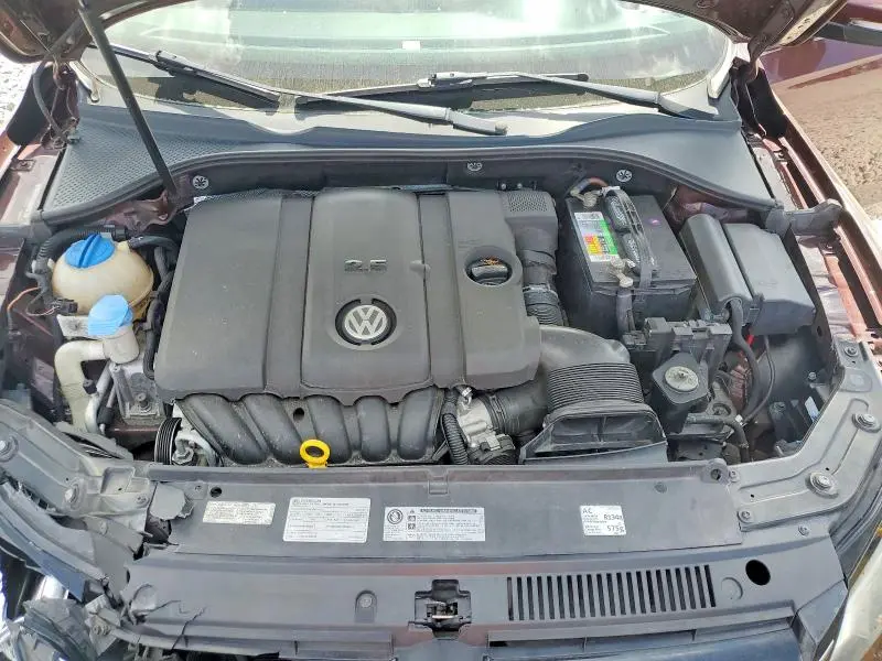2014 VOLKSWAGEN PASSAT S  