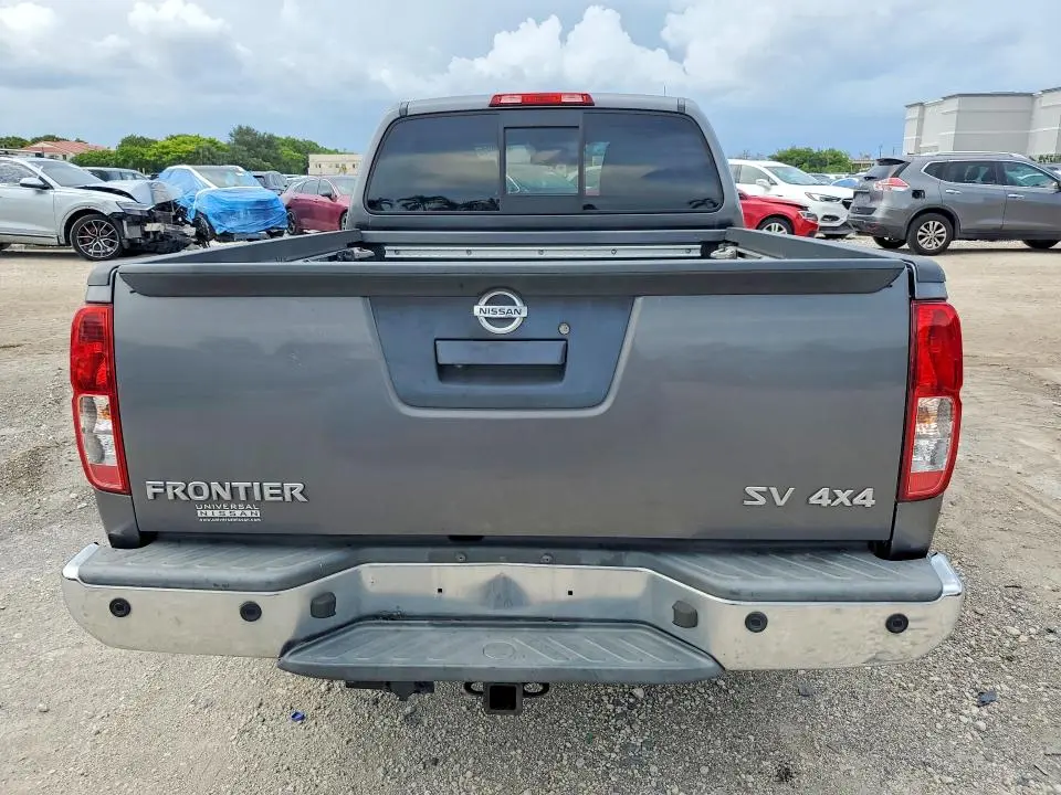 2021 NISSAN FRONTIER SV  