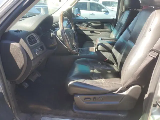 2013 GMC YUKON XL DENALI  