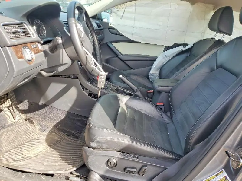 2014 VOLKSWAGEN PASSAT SEL  