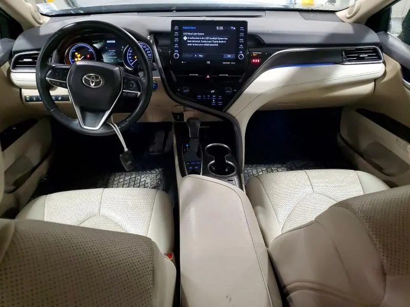2022 TOYOTA CAMRY XLE  