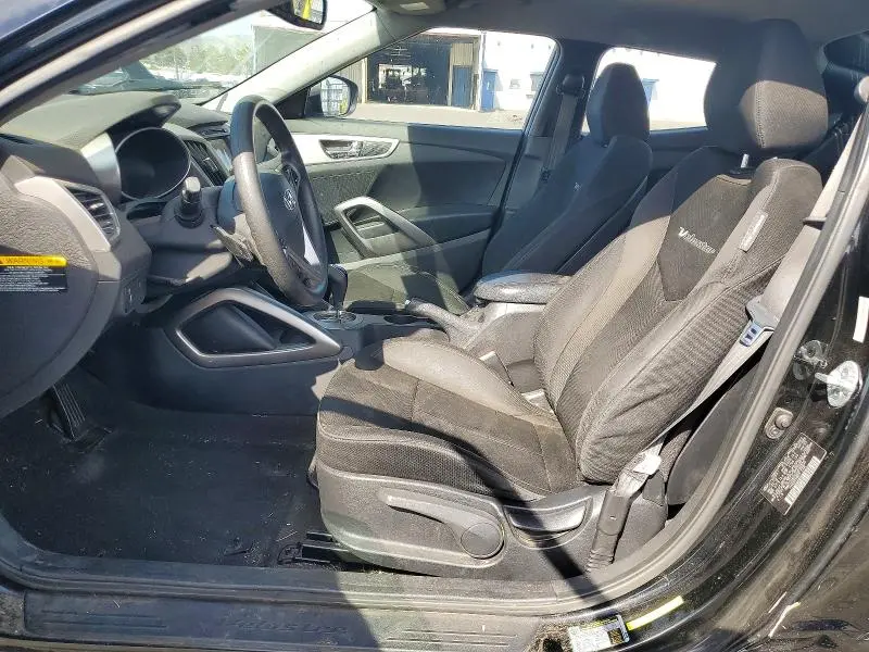 2013 HYUNDAI VELOSTER BASE  