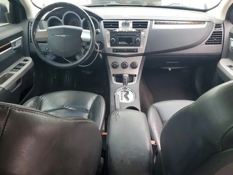 2010 CHRYSLER SEBRING LIMITED  