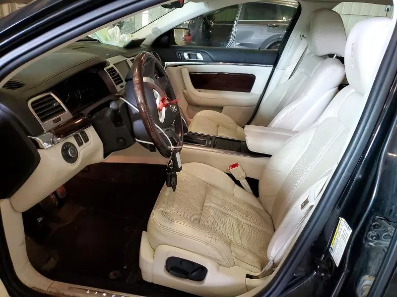 2011 LINCOLN MKS   