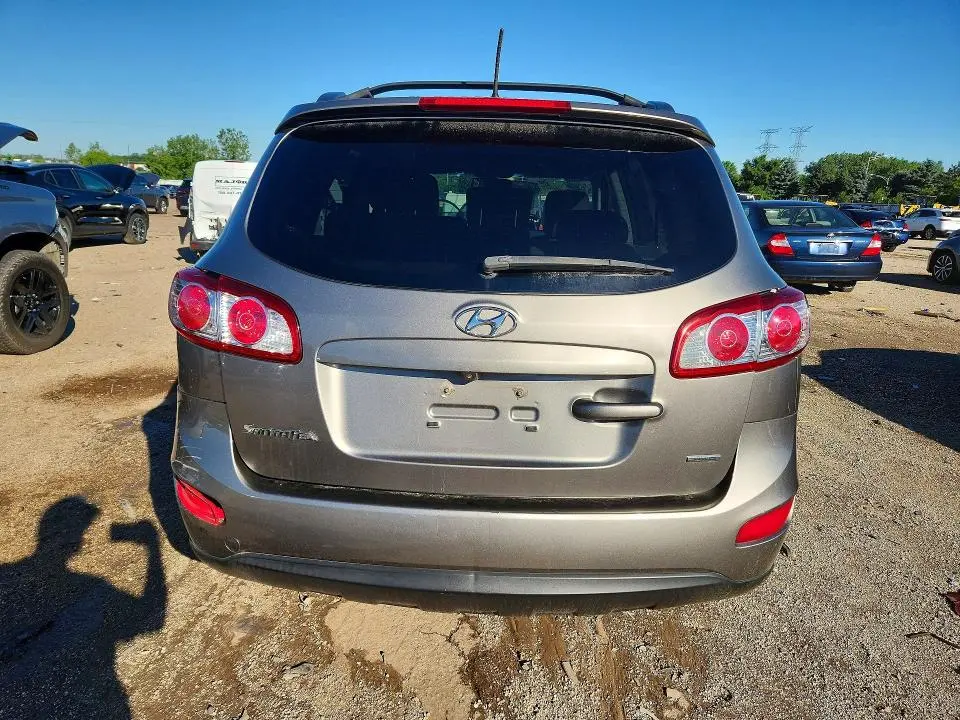 2012 HYUNDAI SANTA FE SE  