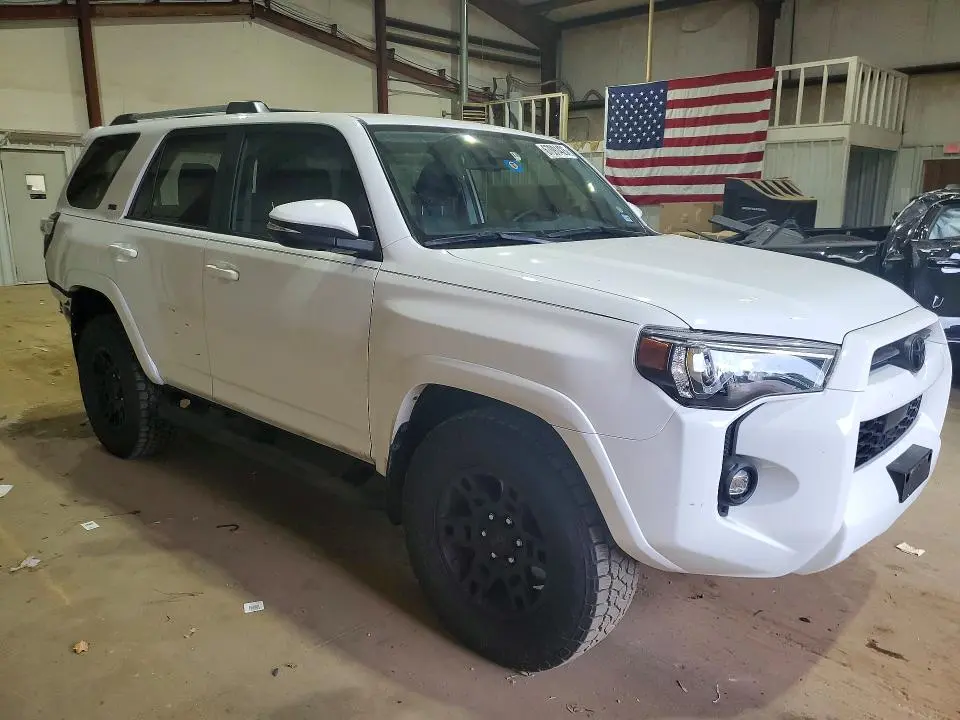 2022 TOYOTA 4RUNNER SR5 PREMIUM  