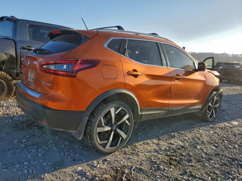 2022 NISSAN ROGUE SPORT SL  