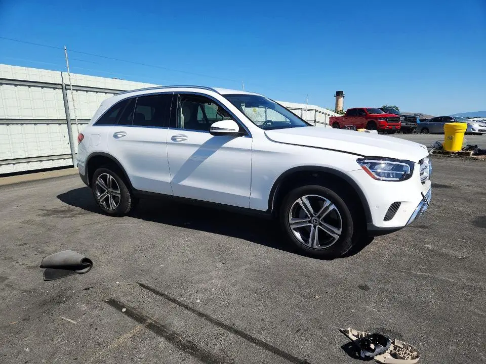 2022 MERCEDES-BENZ GLC 300 4MATIC  