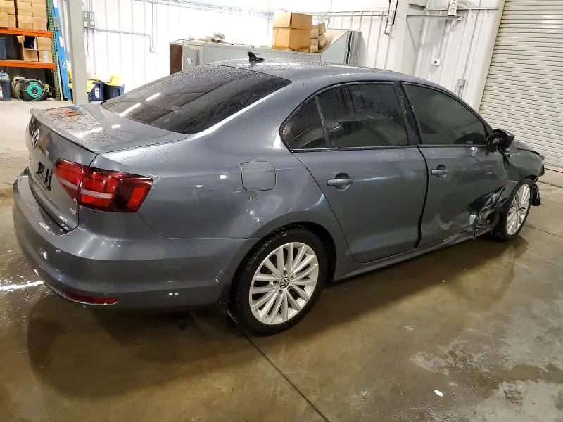 2016 VOLKSWAGEN JETTA SPORT  