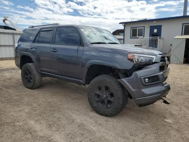 2023 TOYOTA 4RUNNER SE  