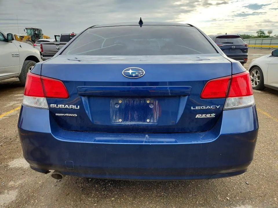 2011 SUBARU LEGACY 2.5I LIMITED  