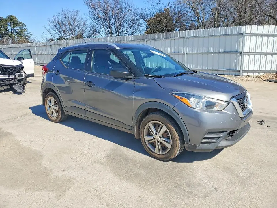 2019 NISSAN KICKS S  