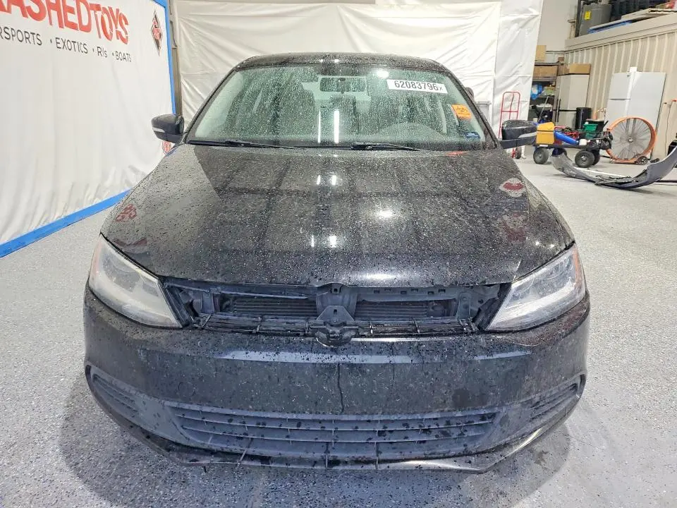 2012 VOLKSWAGEN JETTA SE  