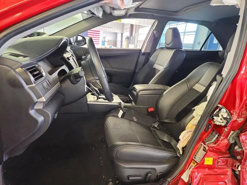 2012 TOYOTA CAMRY SE  