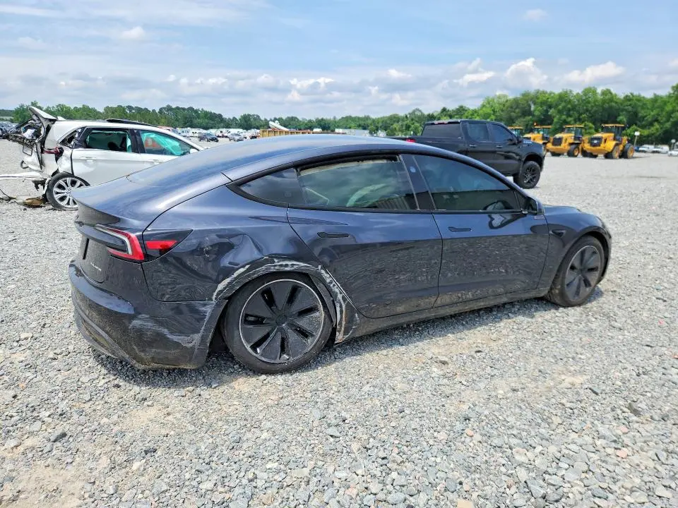 2025 TESLA MODEL 3   