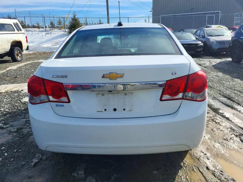 2015 CHEVROLET CRUZE LT  