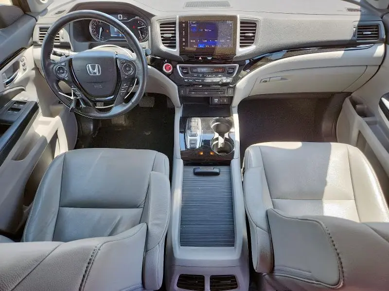 2017 HONDA PILOT TOURING  