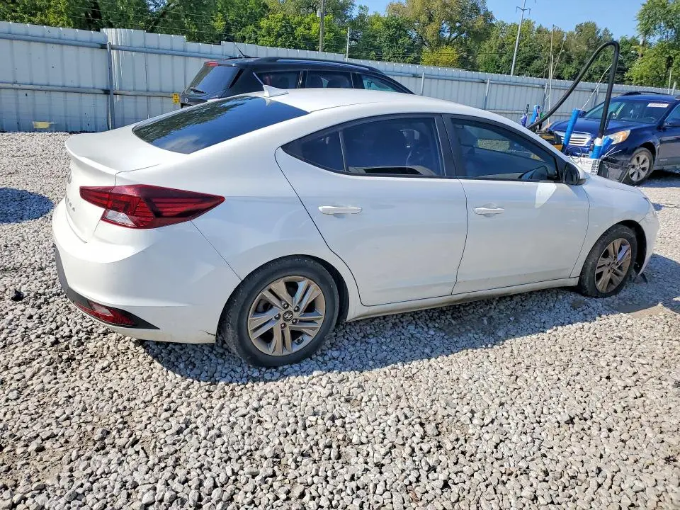 2019 HYUNDAI ELANTRA SEL  