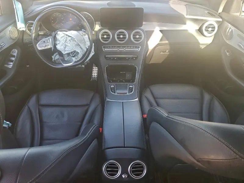 2021 MERCEDES-BENZ GLC 300  