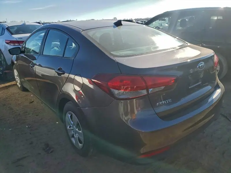 2017 KIA FORTE LX  