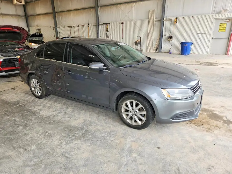 2014 VOLKSWAGEN JETTA SE  