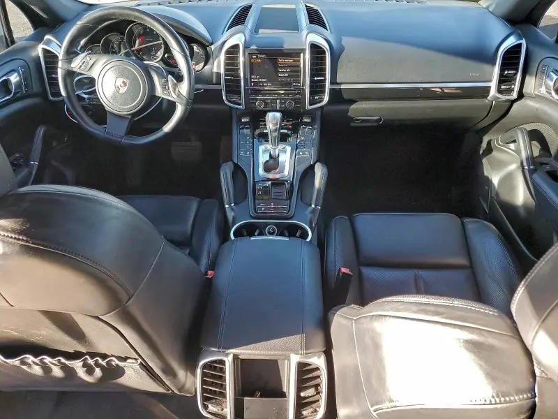 2011 PORSCHE CAYENNE   