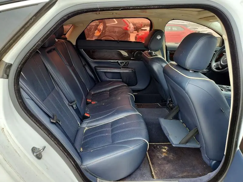 2015 JAGUAR XJL PORTFOLIO  